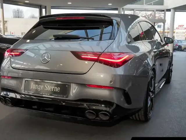 Mercedes-Benz CLA 45 AMG