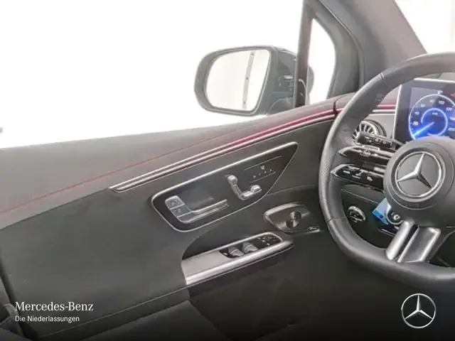 Mercedes-Benz EQE SUV