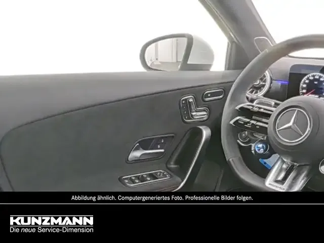 Mercedes-Benz A 45 AMG