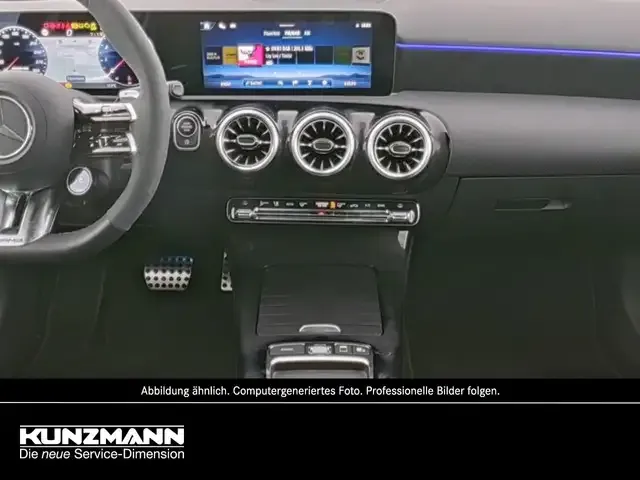 Mercedes-Benz A 45 AMG