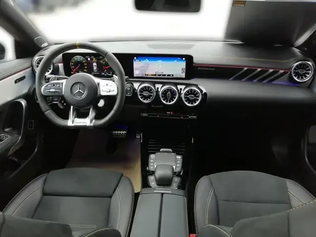 Mercedes-Benz CLA 45 AMG