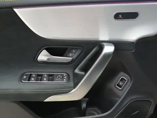Mercedes-Benz CLA 45 AMG