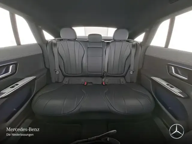 Mercedes-Benz EQE 300