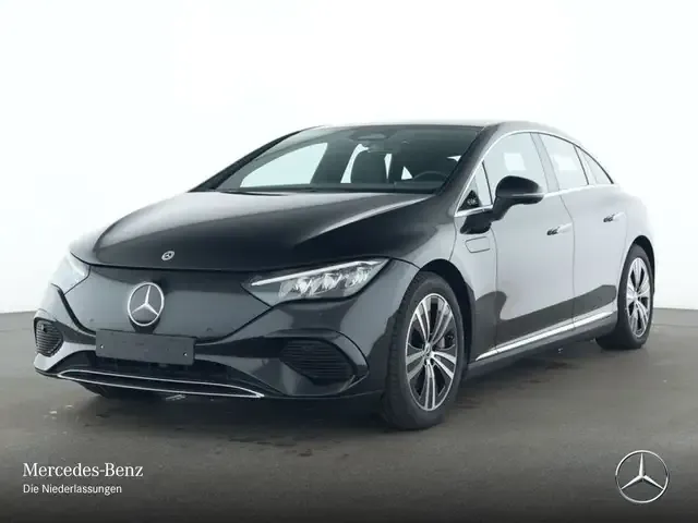 Mercedes-Benz EQE 300