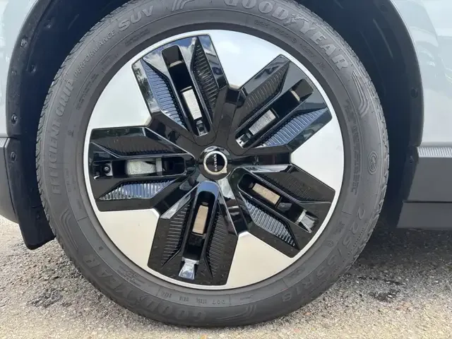 Volvo EX30
