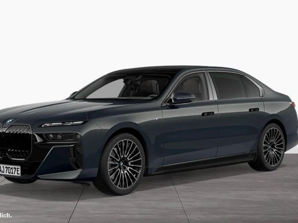 BMW i7