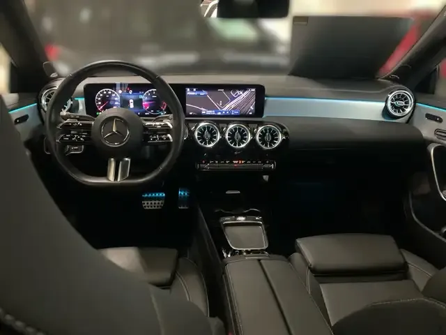 Mercedes-Benz CLA 180