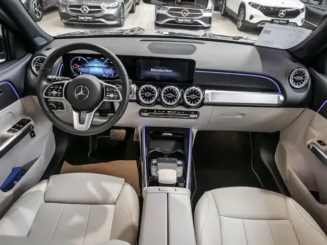 Mercedes-Benz GLB 200