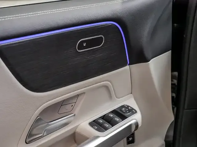 Mercedes-Benz GLB 200