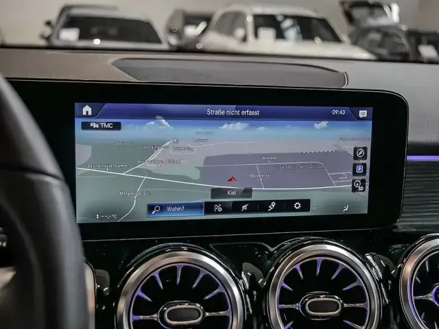 Mercedes-Benz GLB 200