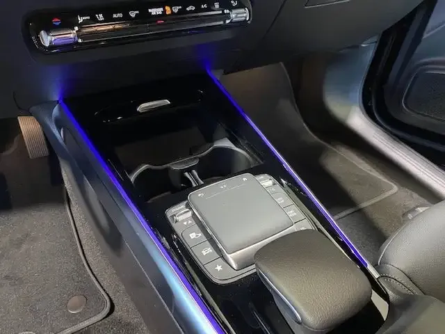 Mercedes-Benz EQB 300