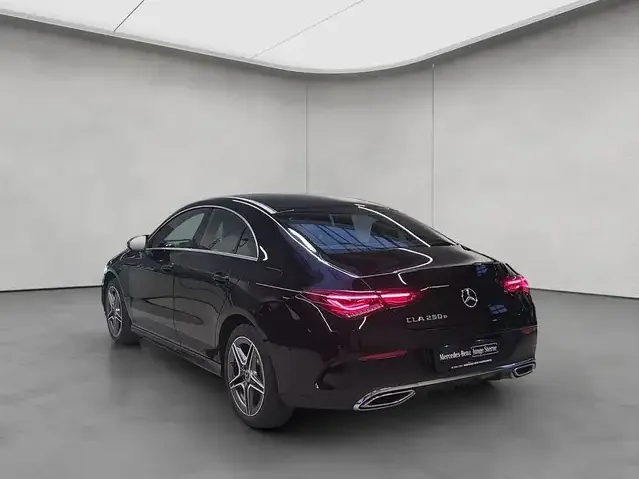 Mercedes-Benz CLA 250