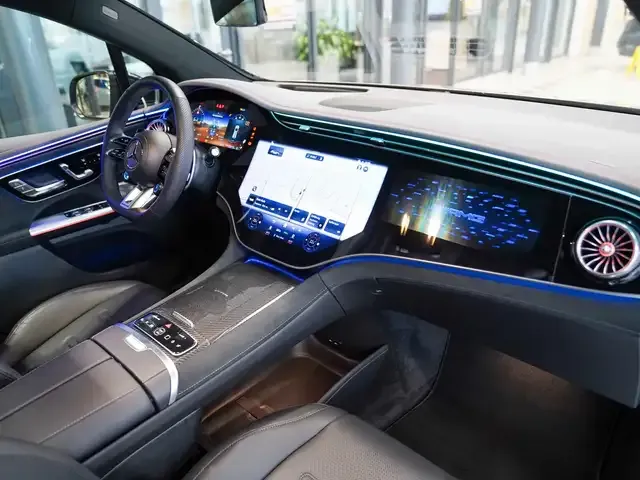 Mercedes-Benz EQE SUV
