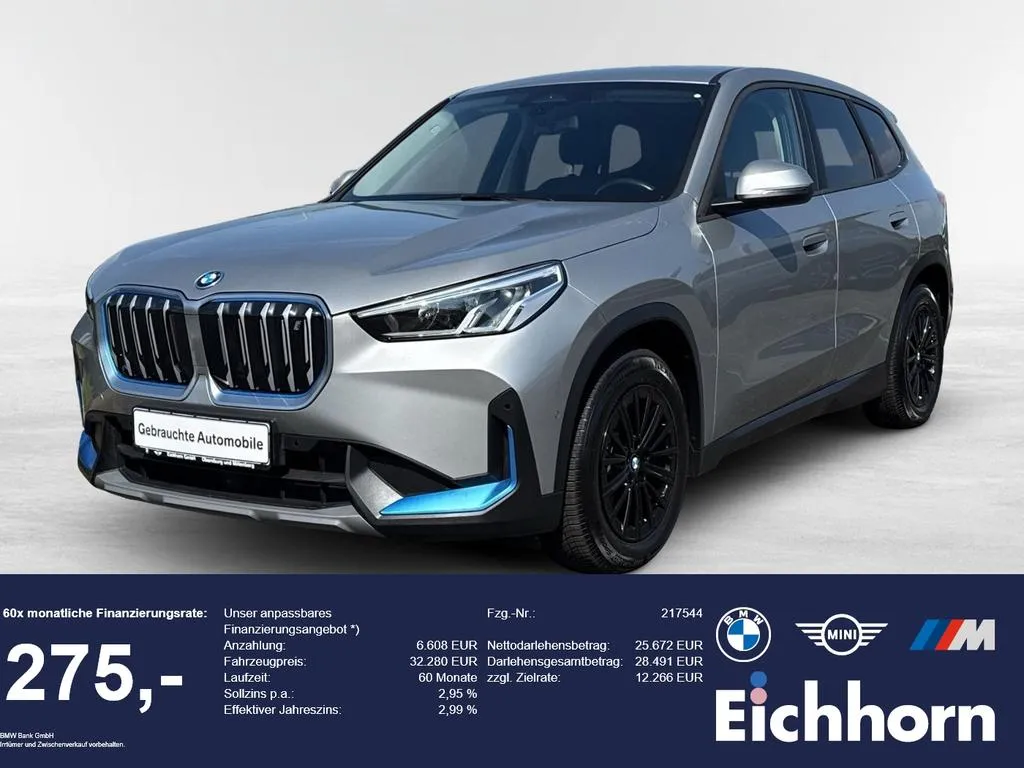 BMW iX1