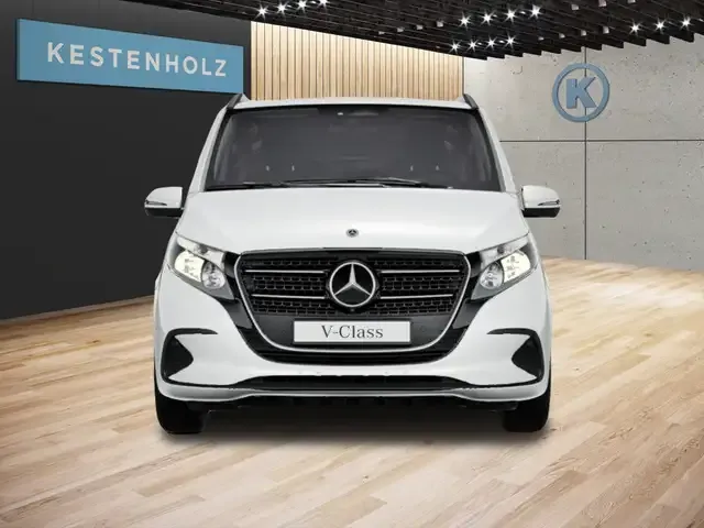 Mercedes-Benz V 220