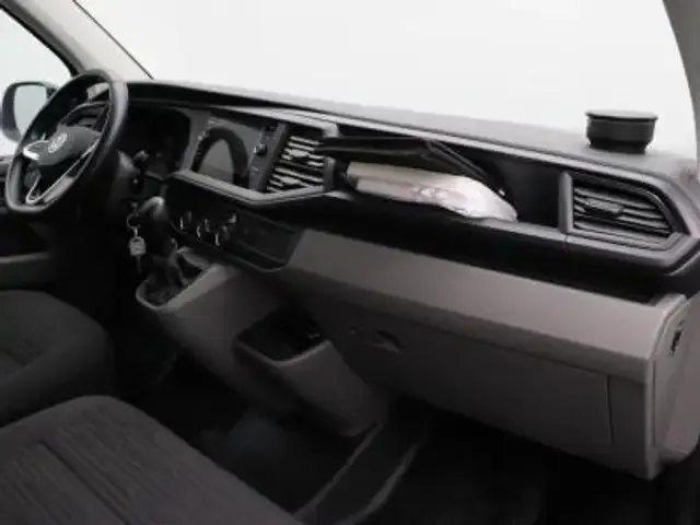 Volkswagen T6.1 Caravelle