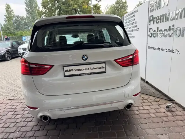 BMW 220