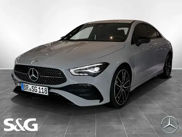 Mercedes-Benz CLA 200