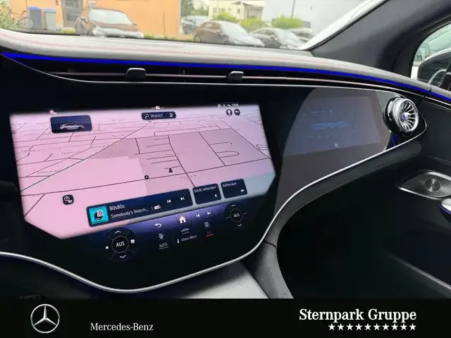 Mercedes-Benz EQE SUV