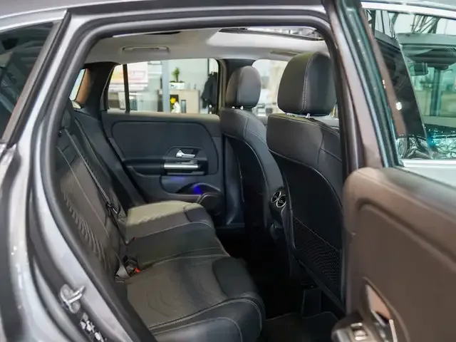 Mercedes-Benz GLA 200