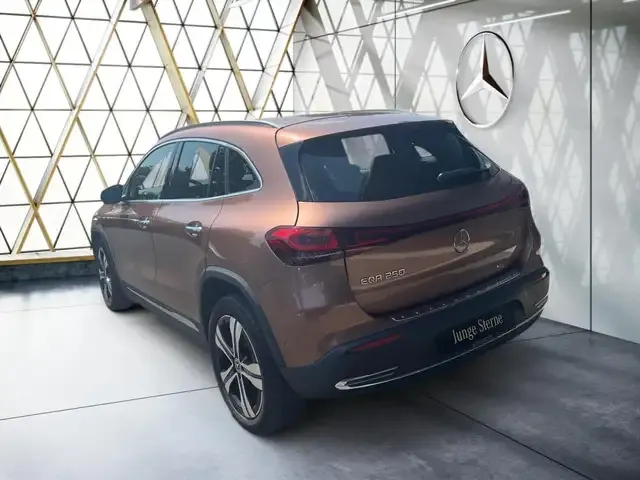Mercedes-Benz EQA 250