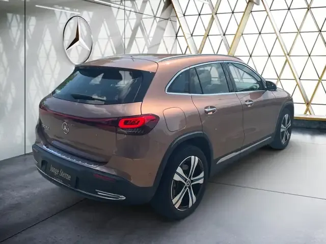 Mercedes-Benz EQA 250