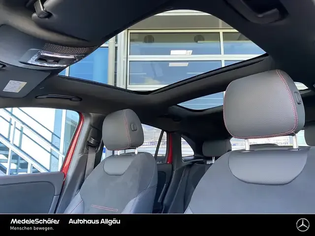 Mercedes-Benz GLA 220