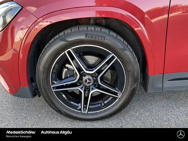 Mercedes-Benz GLA 220