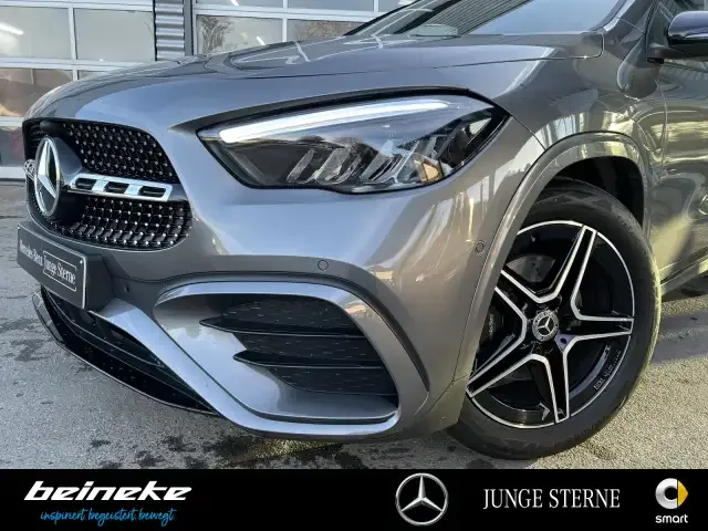 Mercedes-Benz GLA 200