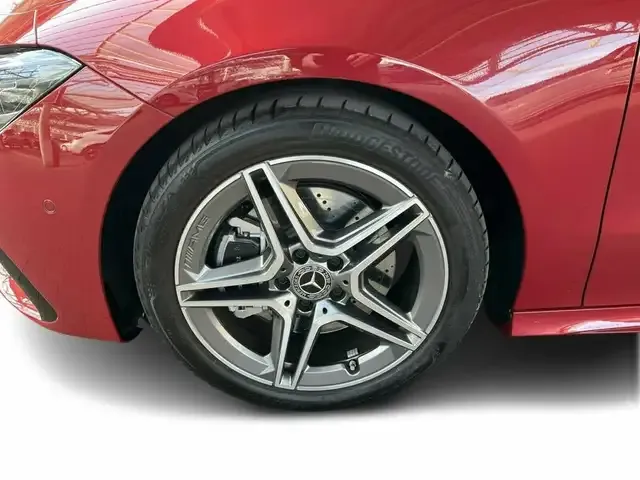 Mercedes-Benz CLA 220
