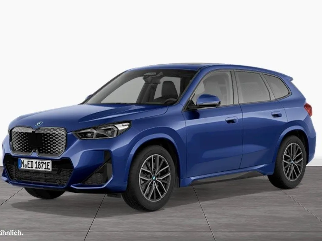BMW iX1