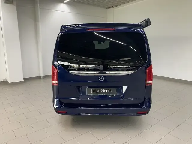 Mercedes-Benz V 250
