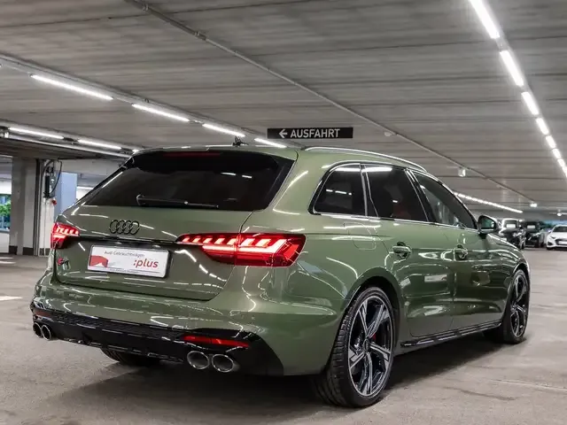 Audi S4