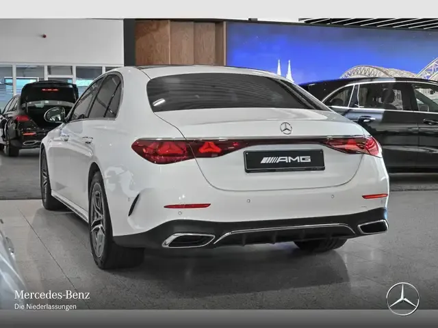 Mercedes-Benz E 220