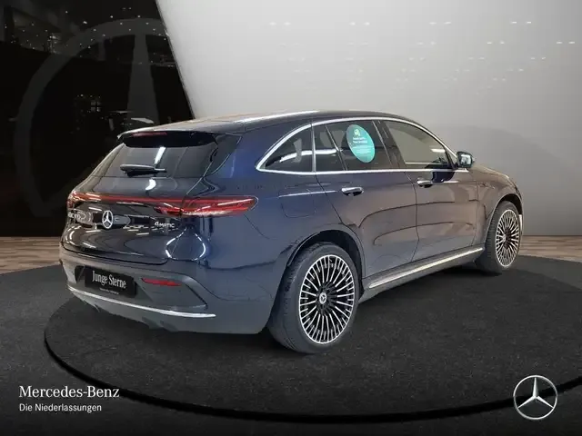 Mercedes-Benz EQC 400