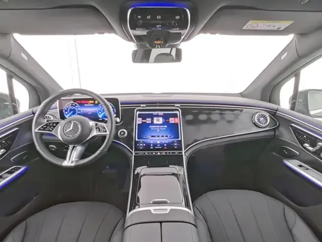 Mercedes-Benz EQE SUV