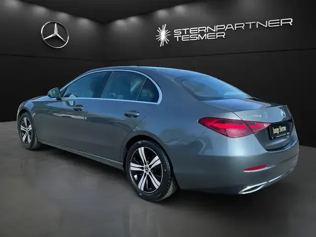 Mercedes-Benz C 220