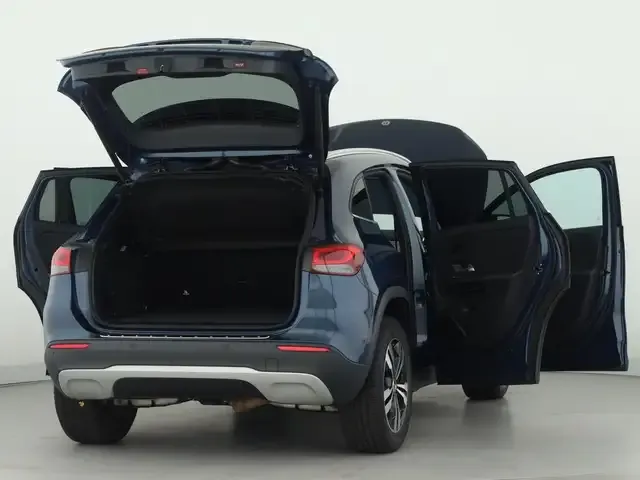 Mercedes-Benz GLA 220