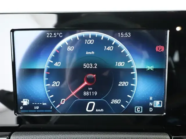 Mercedes-Benz GLA 220