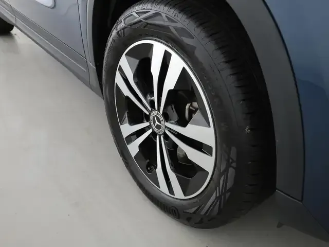 Mercedes-Benz GLA 220