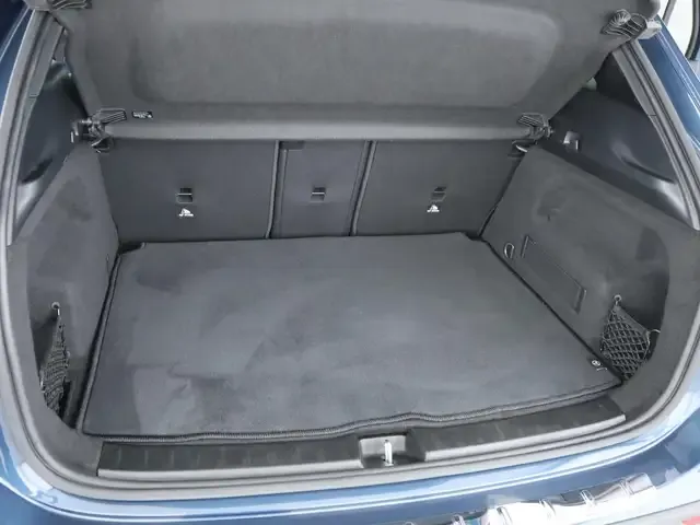 Mercedes-Benz GLA 220