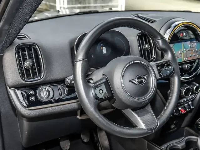 MINI One Countryman