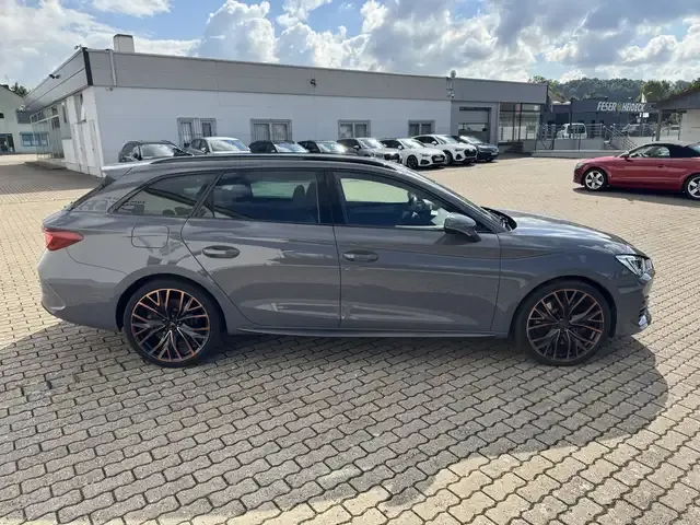 CUPRA Leon