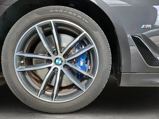 BMW 540