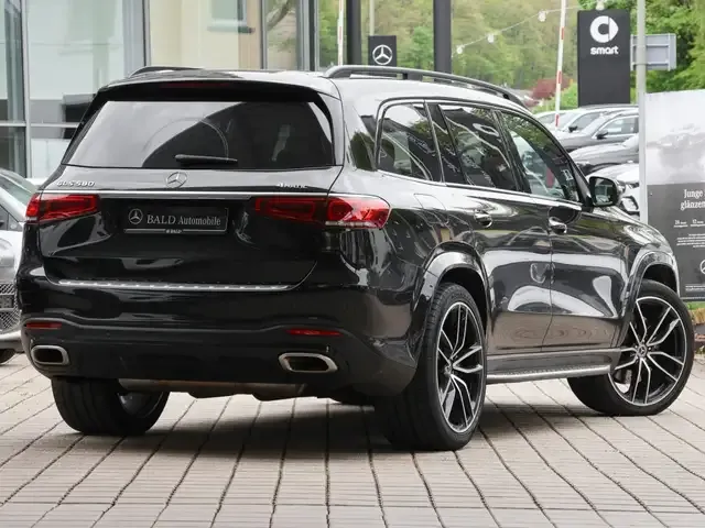 Mercedes-Benz GLS 580