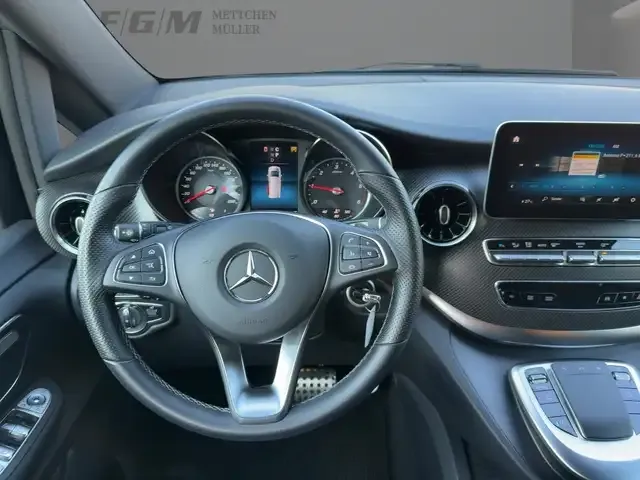 Mercedes-Benz V 250