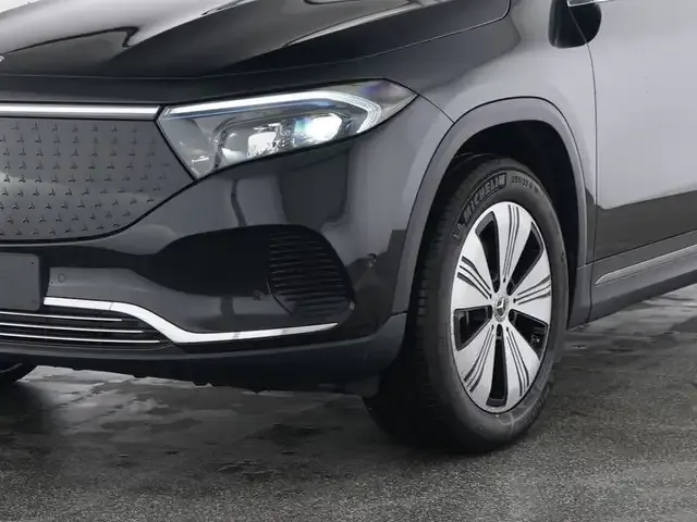 Mercedes-Benz EQA 300