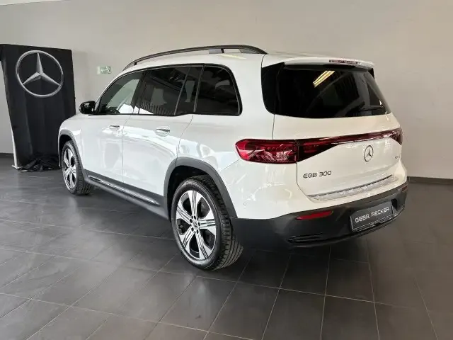 Mercedes-Benz EQB 300