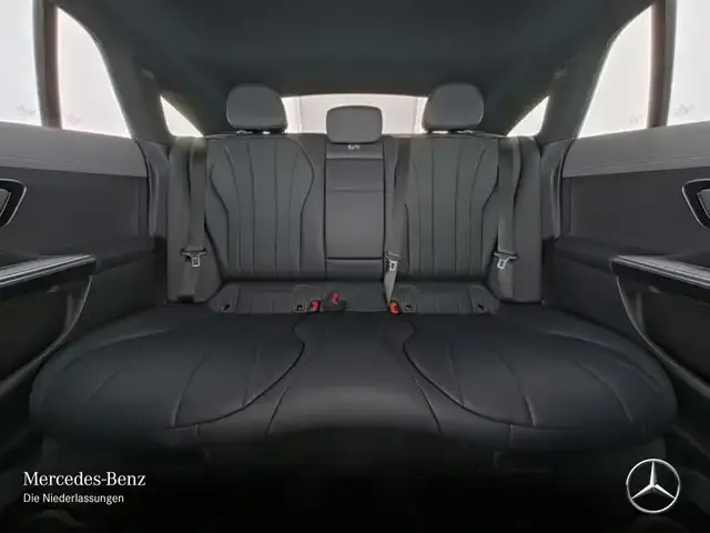 Mercedes-Benz EQE 300