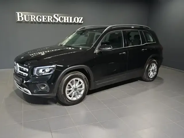 Mercedes-Benz GLB 220